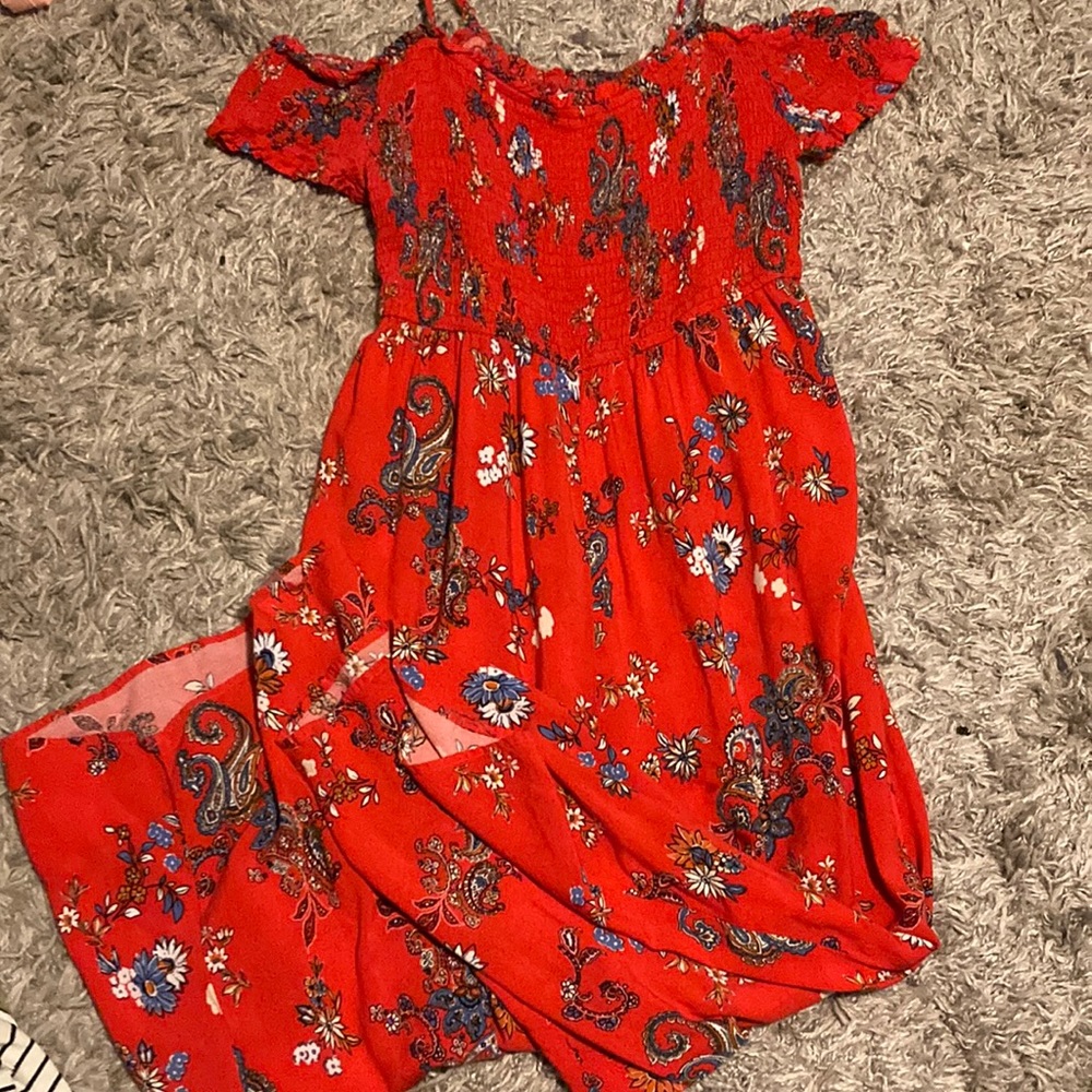Really cute red jumpsuit never been warn